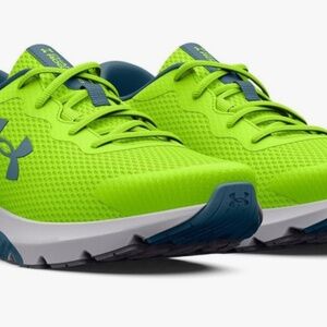 Under Armour Boys Charged Rogue 3 running shoe